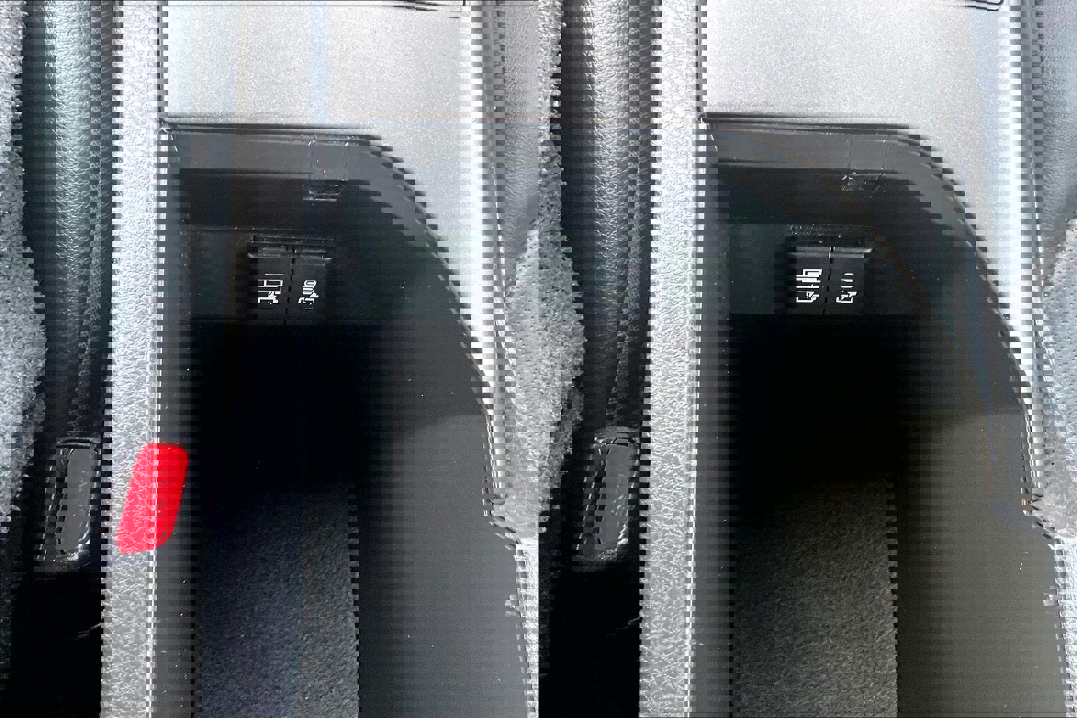 Used 2023 Toyota Camry XSE image 31