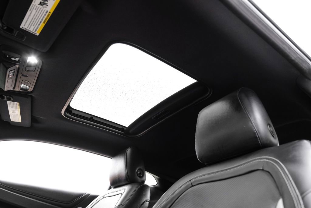 Used 2022 Chevrolet Camaro LT w/ RS Package RWD image 5