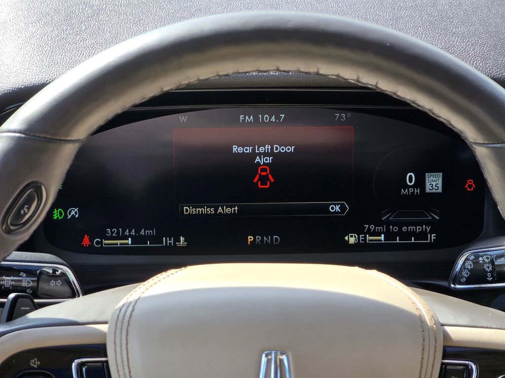 Used 2022 Lincoln Aviator Reserve w/ Equipment Group 201A image 7