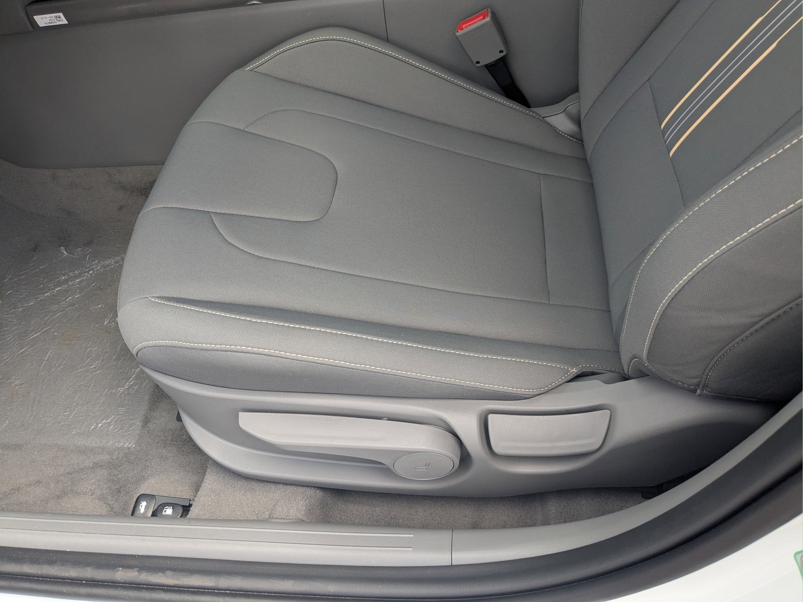 New 2026 Hyundai Elantra SEL Sport Premium FWD image 22
