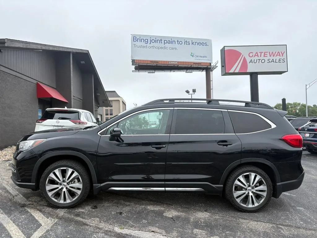 Used 2020 Subaru Ascent Limited AWD/4WD image 2