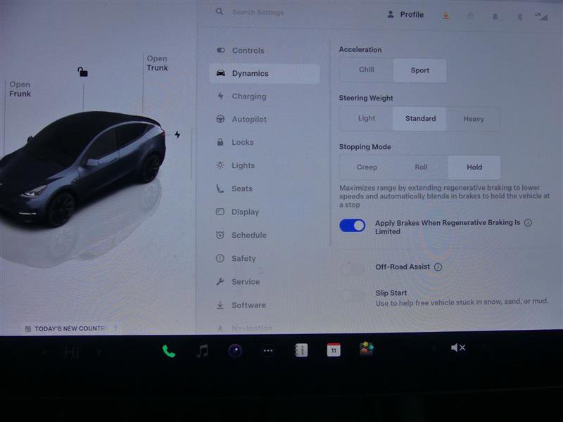 Used 2023 Tesla Model Y Long Range AWD/4WD image 12