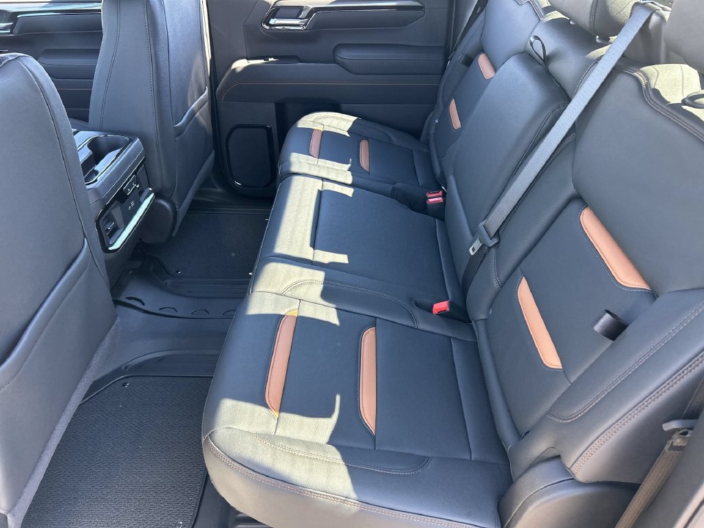 New 2026 GMC Sierra 1500 AT4 w/ Technology Package AWD/4WD image 25