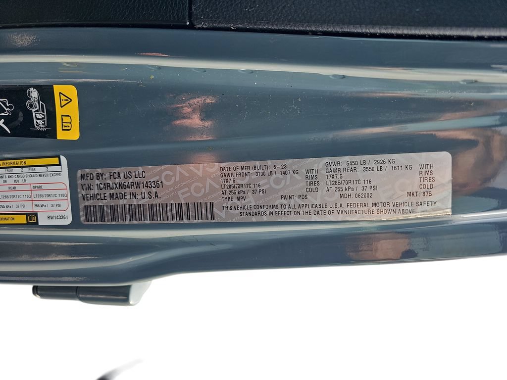 Used 2024 Jeep Wrangler Unlimited AWD/4WD image 31
