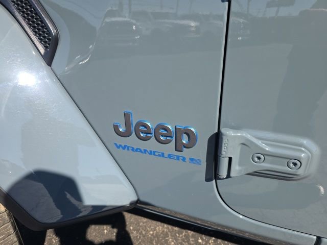 Used 2025 Jeep Wrangler Unlimited Sahara w/ Safety Group AWD/4WD image 56