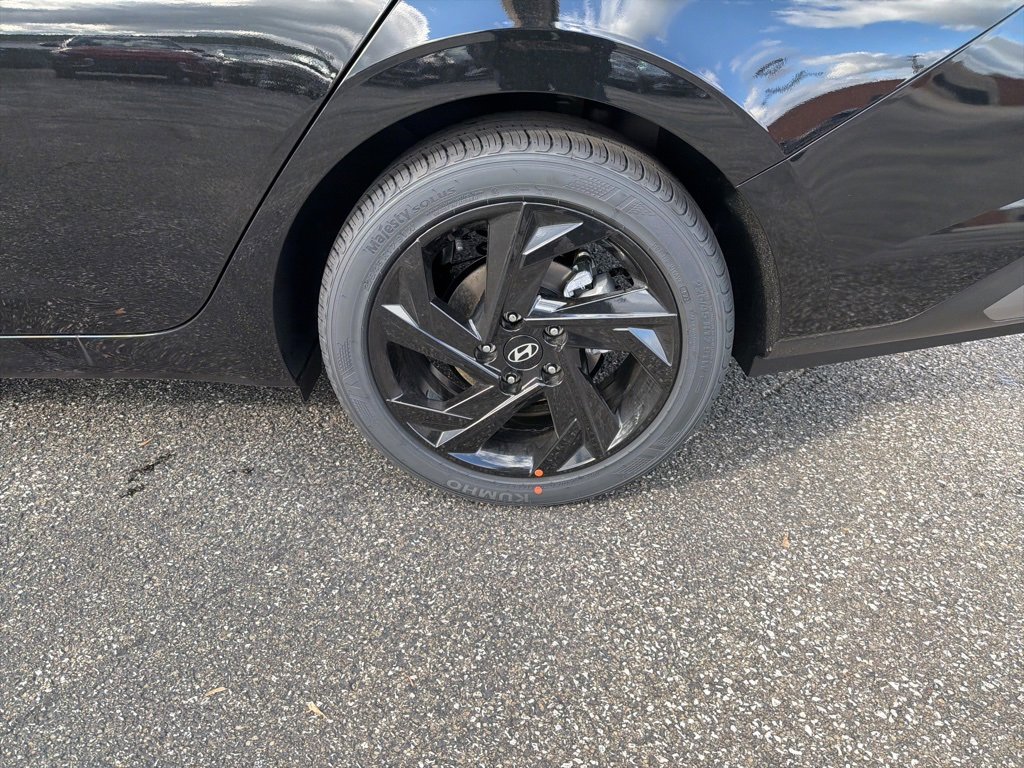 New 2026 Hyundai Elantra Sport image 11