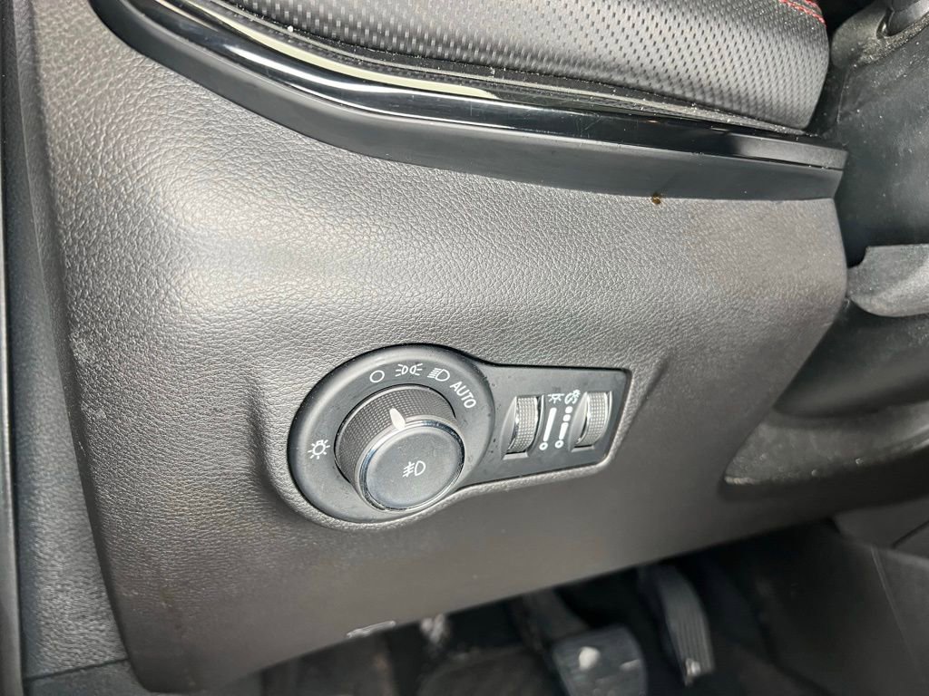 Used 2024 Jeep Compass Trailhawk image 13