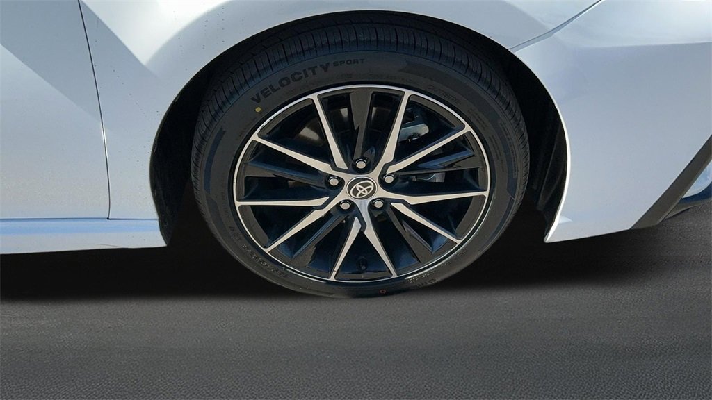 Used 2024 Toyota Camry SE w/ Audio Upgrade Package image 16