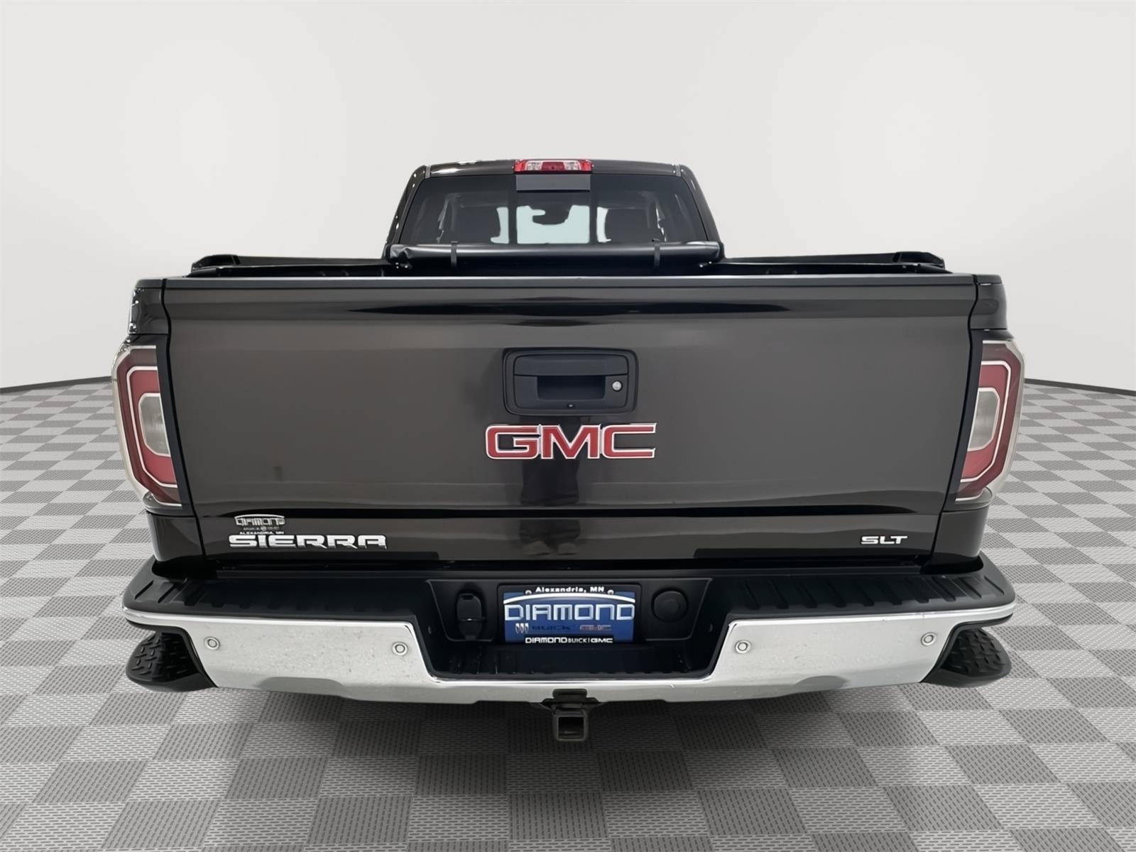 Used 2016 GMC Sierra 1500 SLT w/ Enhanced Driver Alert Package AWD/4WD image 4