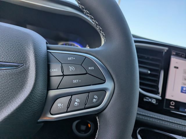 New 2026 Chrysler Pacifica Select image 28