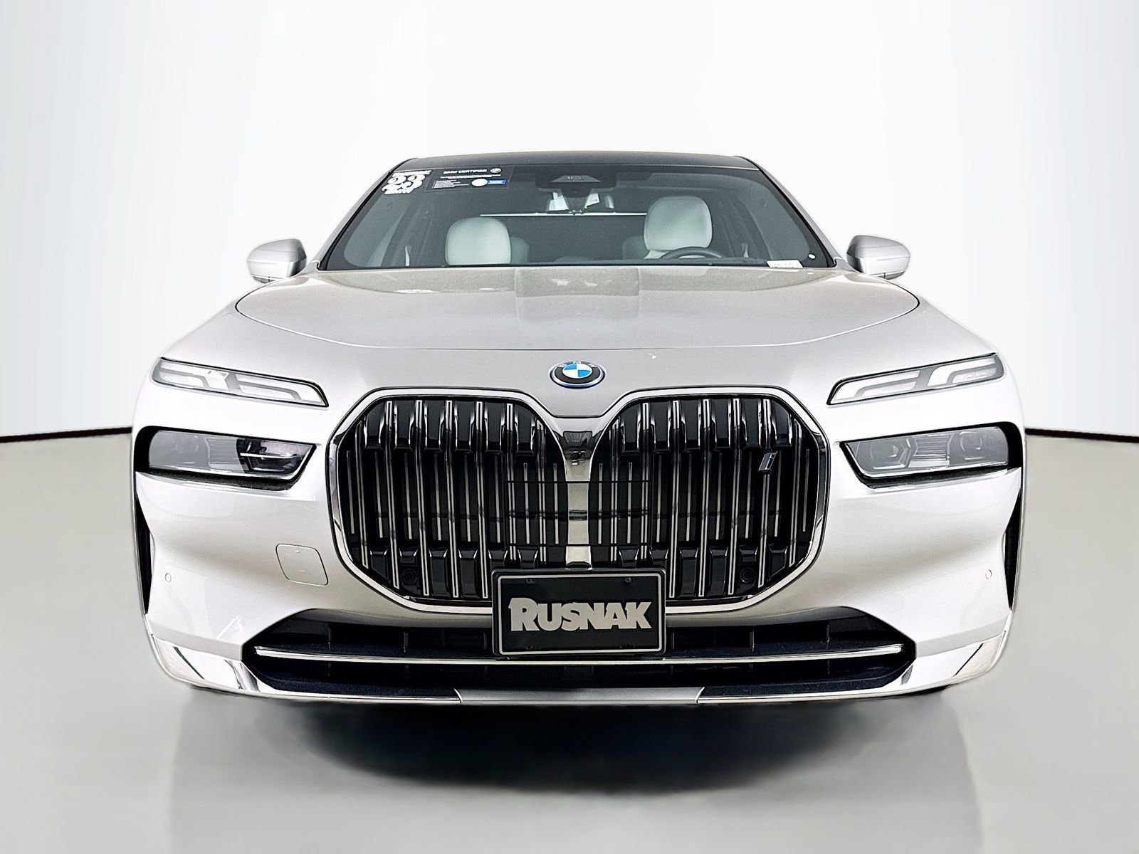 Certified 2023 BMW i7 xDrive60 image 2