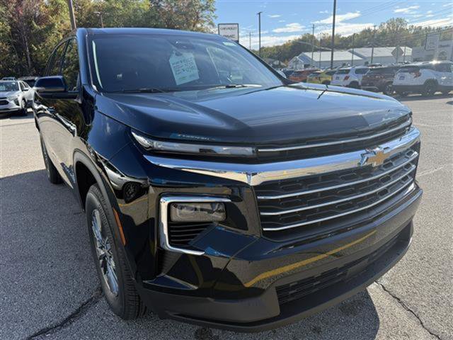 New 2026 Chevrolet Traverse LT w/ LPO, Floor Liner Package image 9