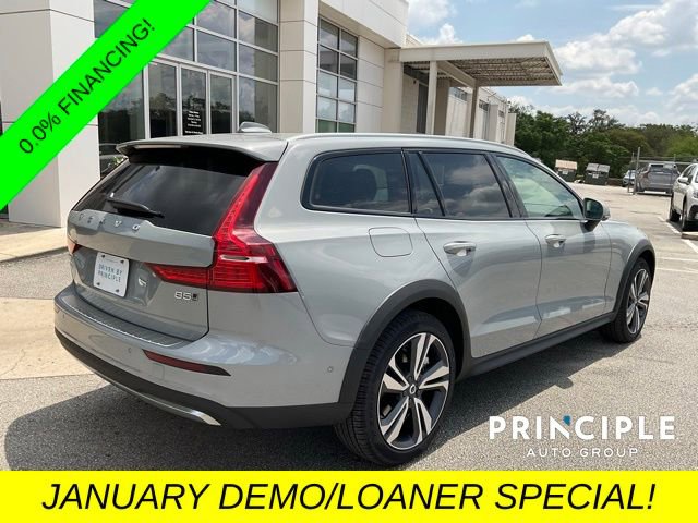 New 2026 Volvo V60 B5 Cross Country Plus w/ Protection Package Premier image 10