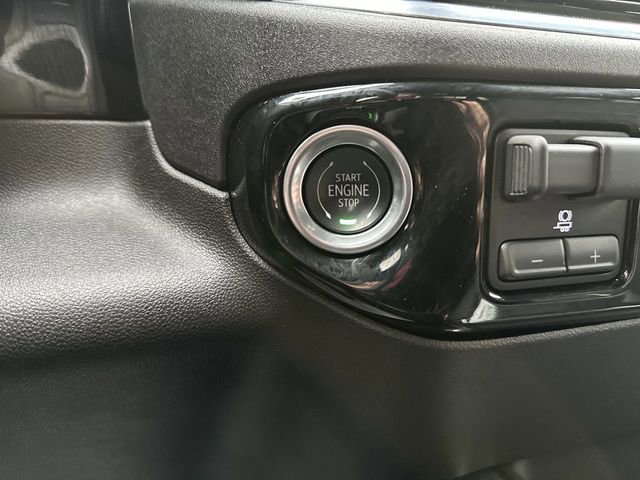 Used 2024 Chevrolet Silverado 2500 LTZ w/ LTZ Premium Package image 17