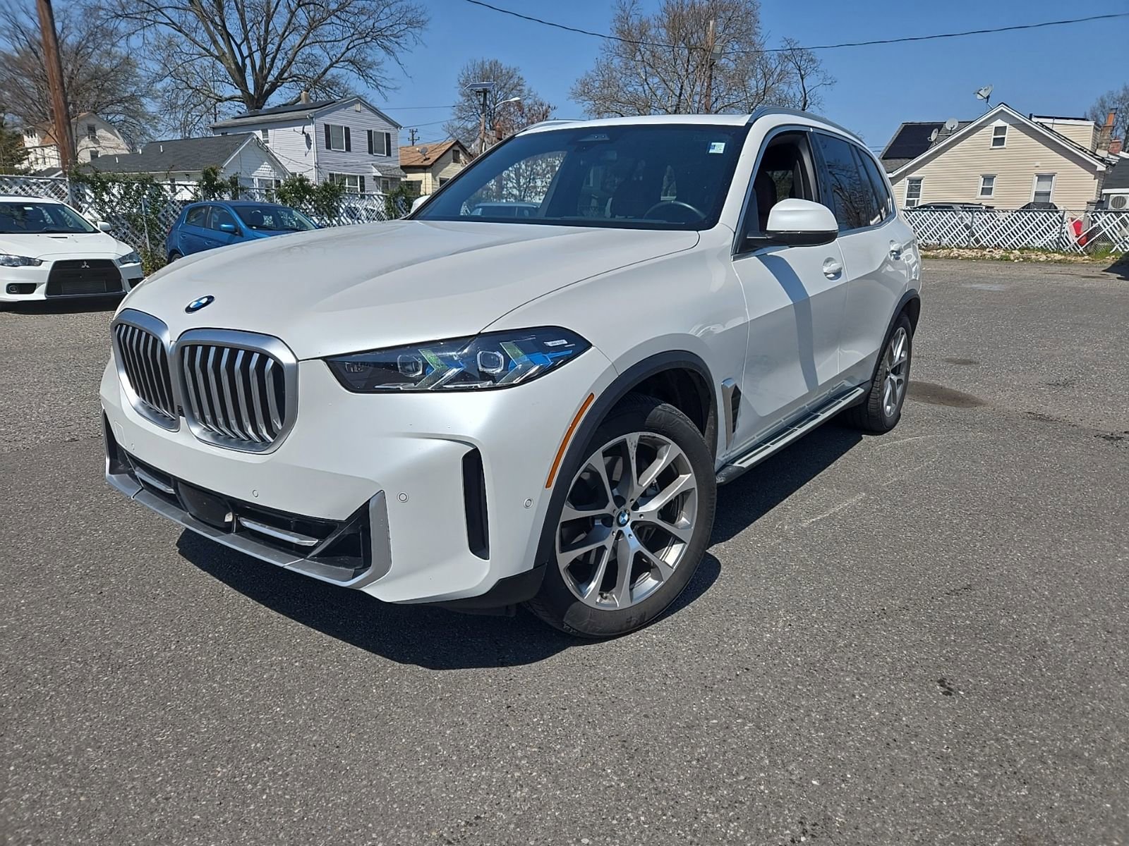 Used 2025 BMW X5 xDrive40i w/ Climate Comfort Package image 2