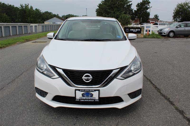 Used 2016 Nissan Sentra SV w/ Driver's Assist Package FWD image 2