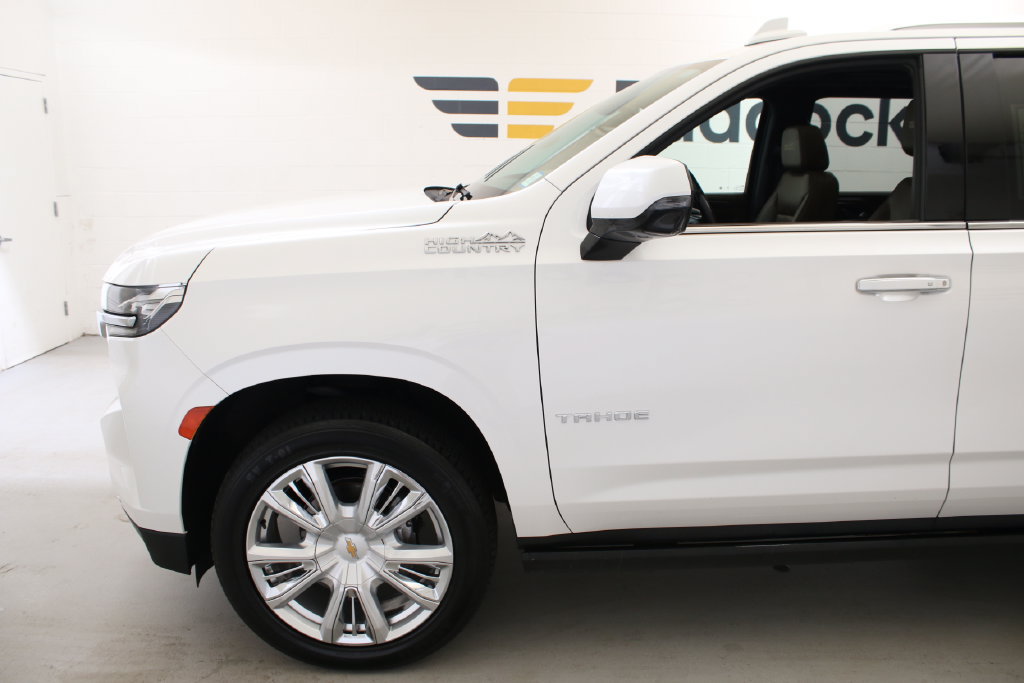Used 2021 Chevrolet Tahoe High Country w/ Premium Package AWD/4WD image 5