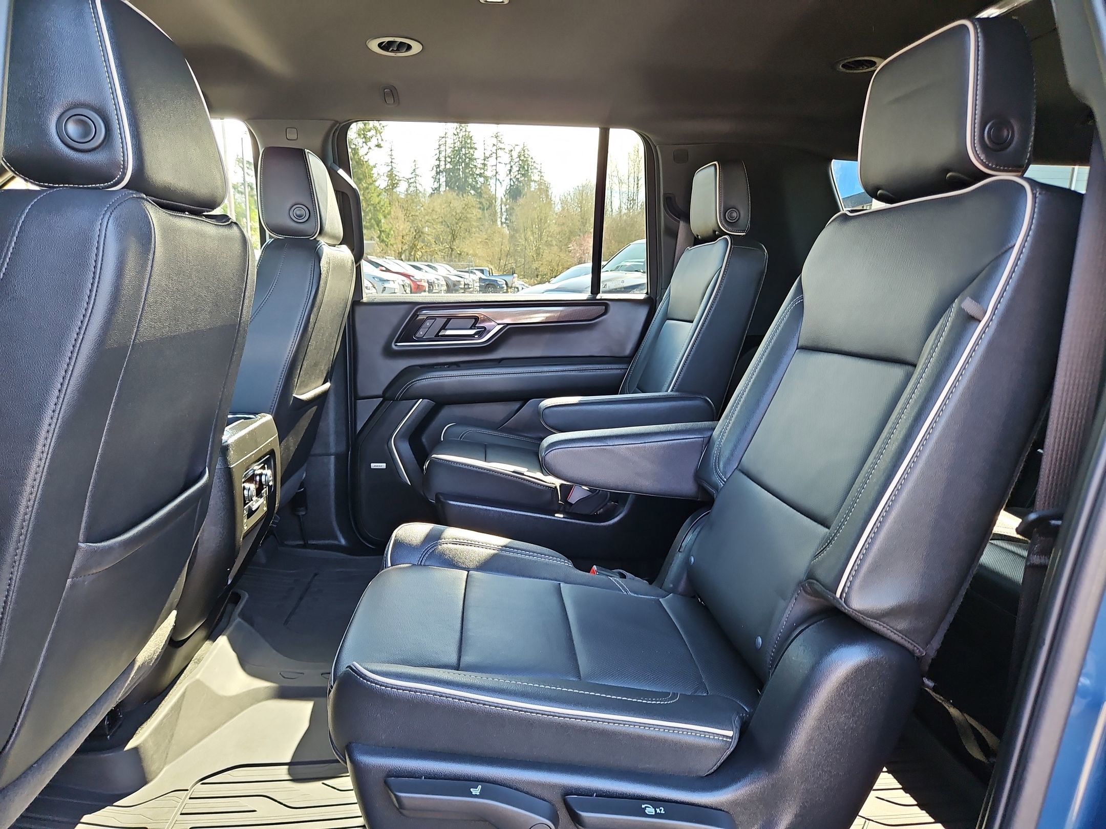 Used 2025 GMC Yukon XL Elevation w/ LPO, Floor Liner Package image 23