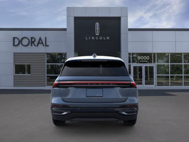 New 2026 Lincoln Nautilus Premier image 5