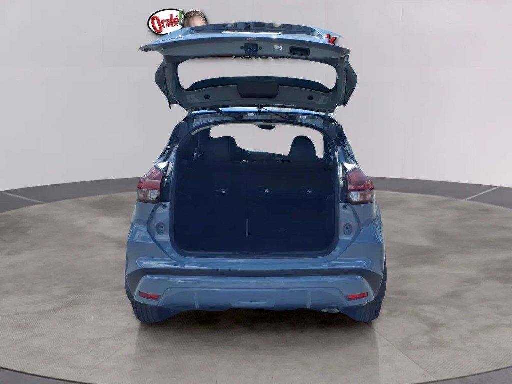 Used 2021 Nissan Kicks SR FWD image 18