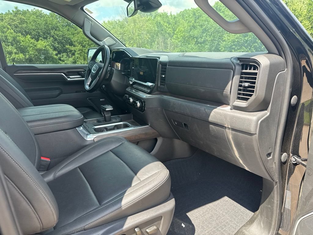 Used 2023 GMC Sierra 1500 SLT AWD/4WD image 8