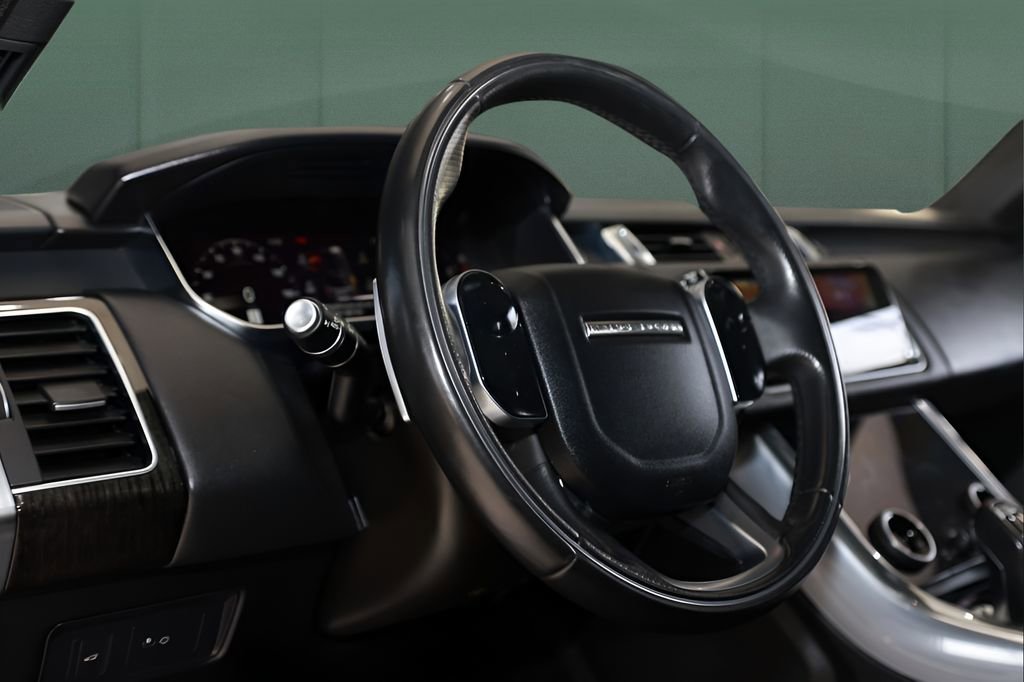 Used 2020 Land Rover Range Rover Sport HSE Dynamic image 24