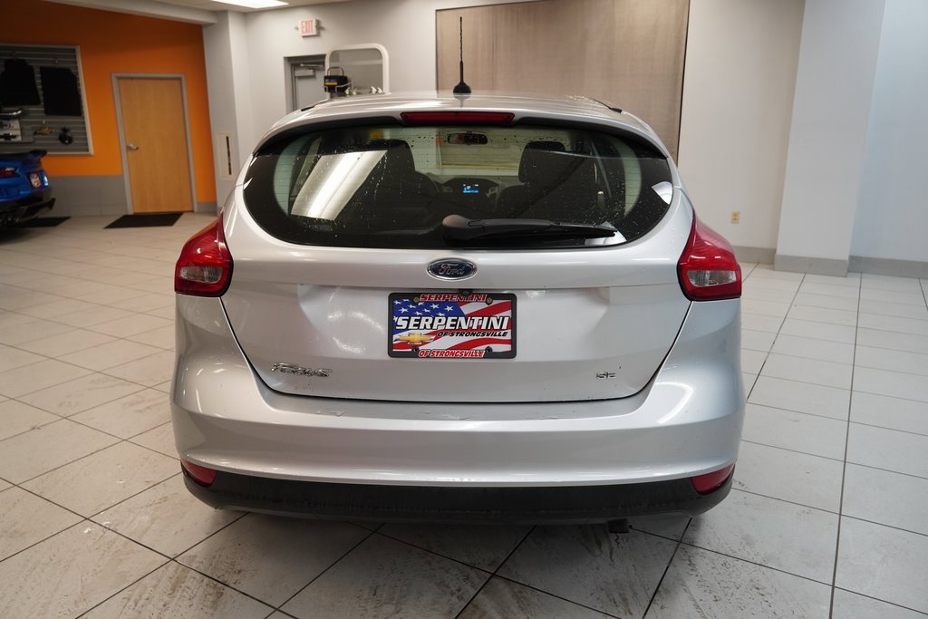 Used 2017 Ford Focus SE w/ SE Winter Package image 8