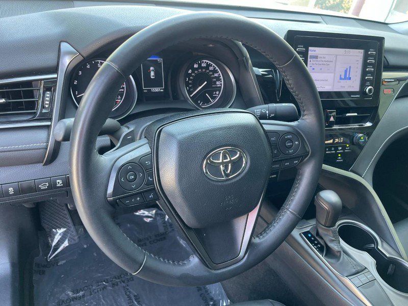 Used 2024 Toyota Camry SE image 20