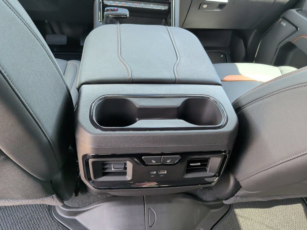 New 2026 GMC Sierra 1500 AT4 w/ AT4 Premium Package AWD/4WD image 41