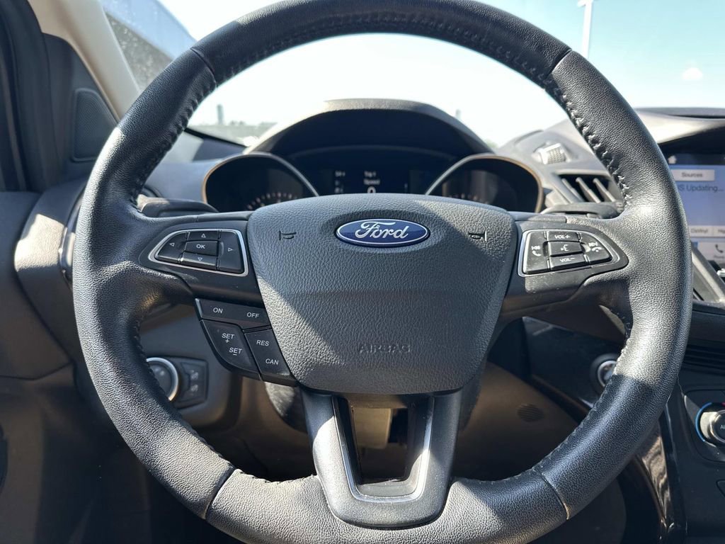 Used 2017 Ford Escape Titanium AWD/4WD image 20