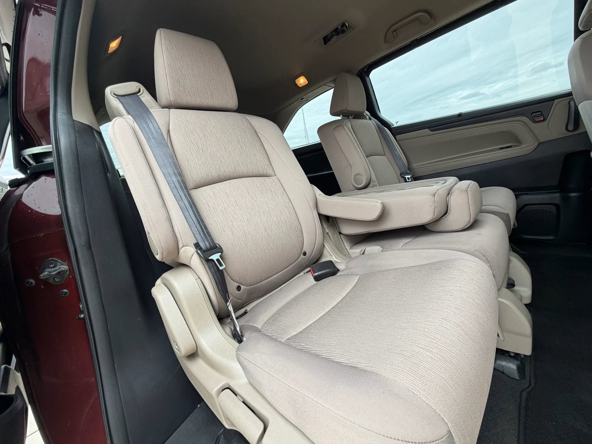 Used 2019 Honda Odyssey EX image 39