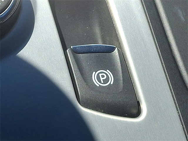 Used 2014 Chevrolet Corvette Stingray Coupe w/ 2LT Preferred Equipment Group image 26