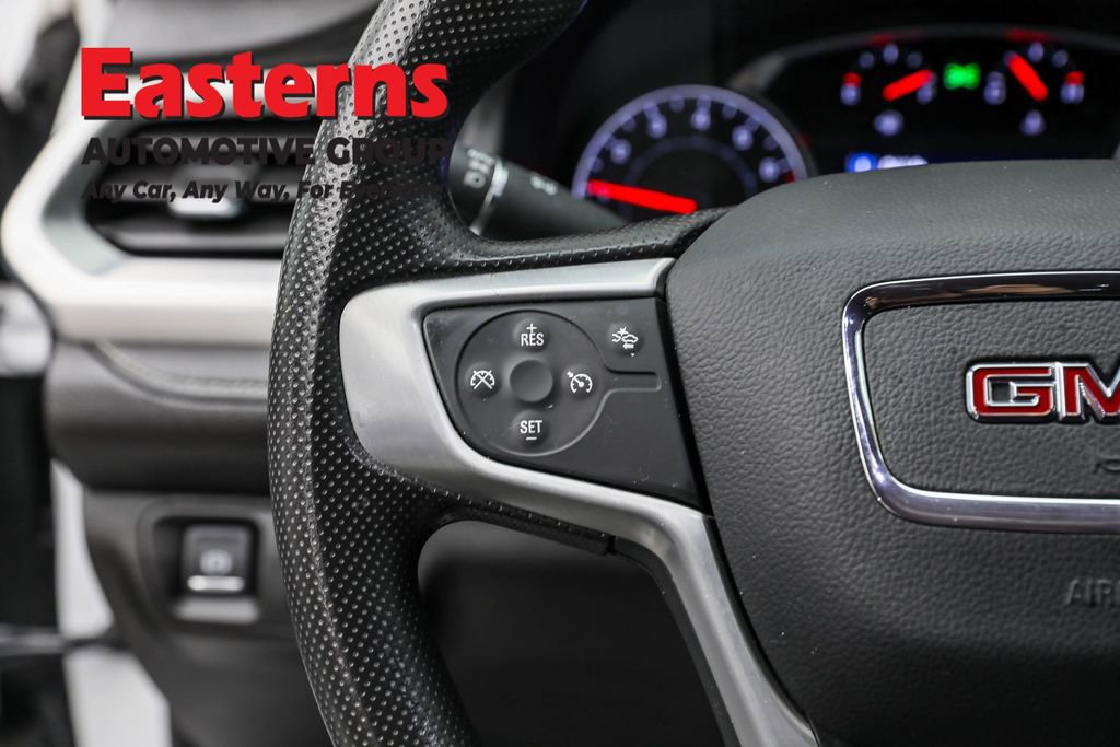 Used 2022 GMC Acadia SLE image 15