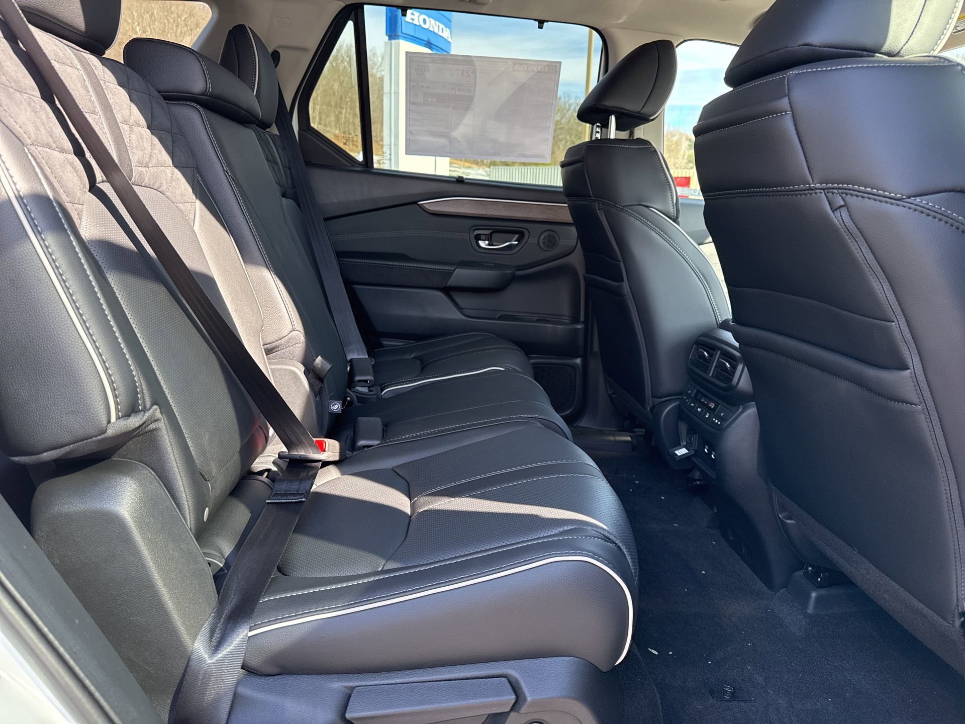 New 2026 Honda Pilot Elite image 23