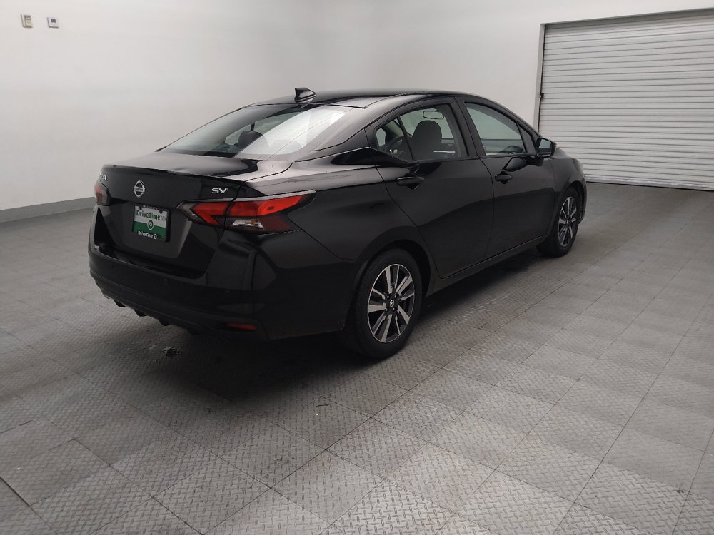 Used 2021 Nissan Versa SV FWD image 9