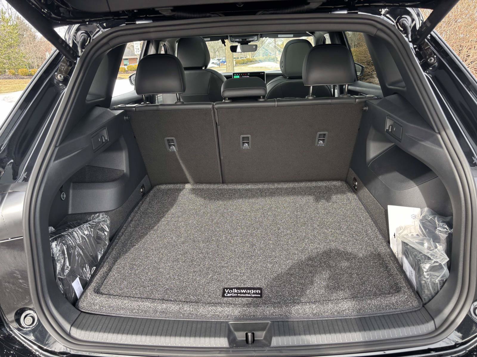 Used 2026 Volkswagen Tiguan SE R-Line AWD/4WD image 9