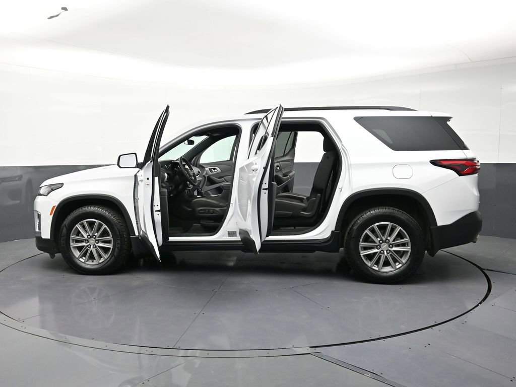 Used 2023 Chevrolet Traverse LT w/ LPO, Floor Liner Package AWD/4WD image 36