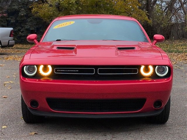 Used 2023 Dodge Challenger SXT image 8