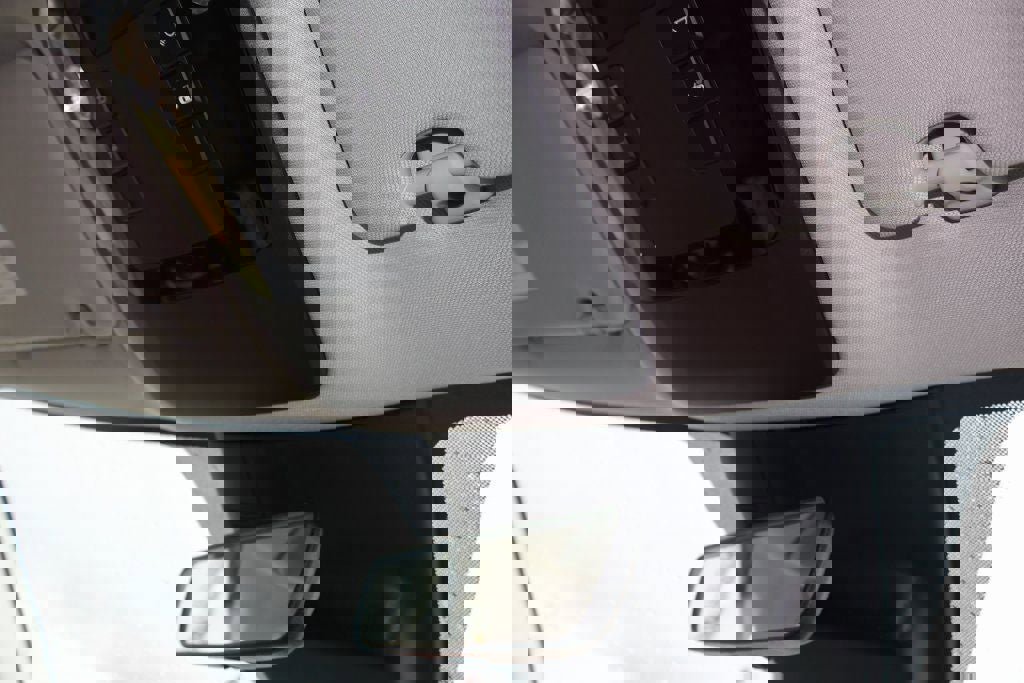 Used 2023 Kia Carnival LX image 12