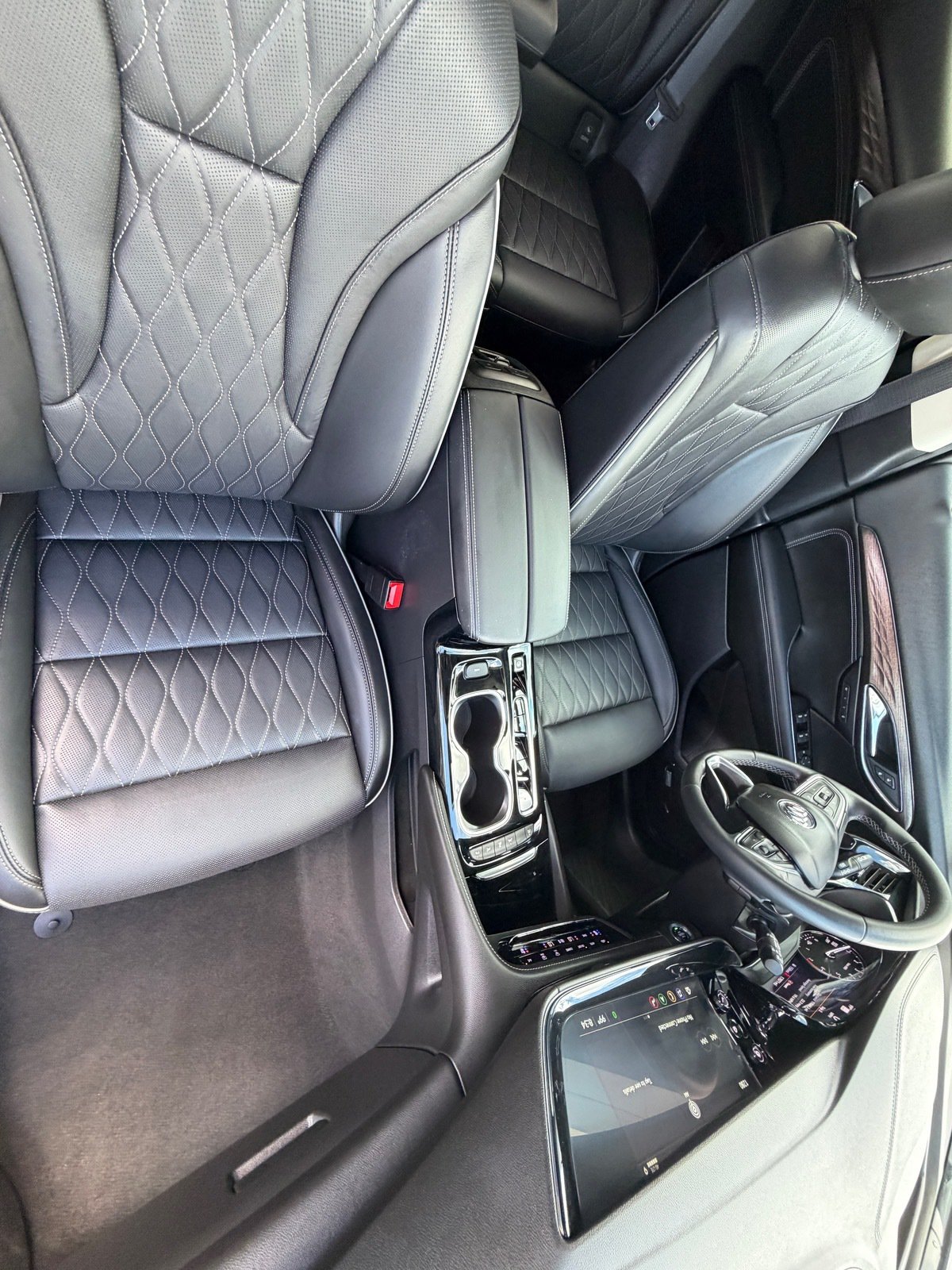 Used 2023 Buick Envision Avenir FWD image 10