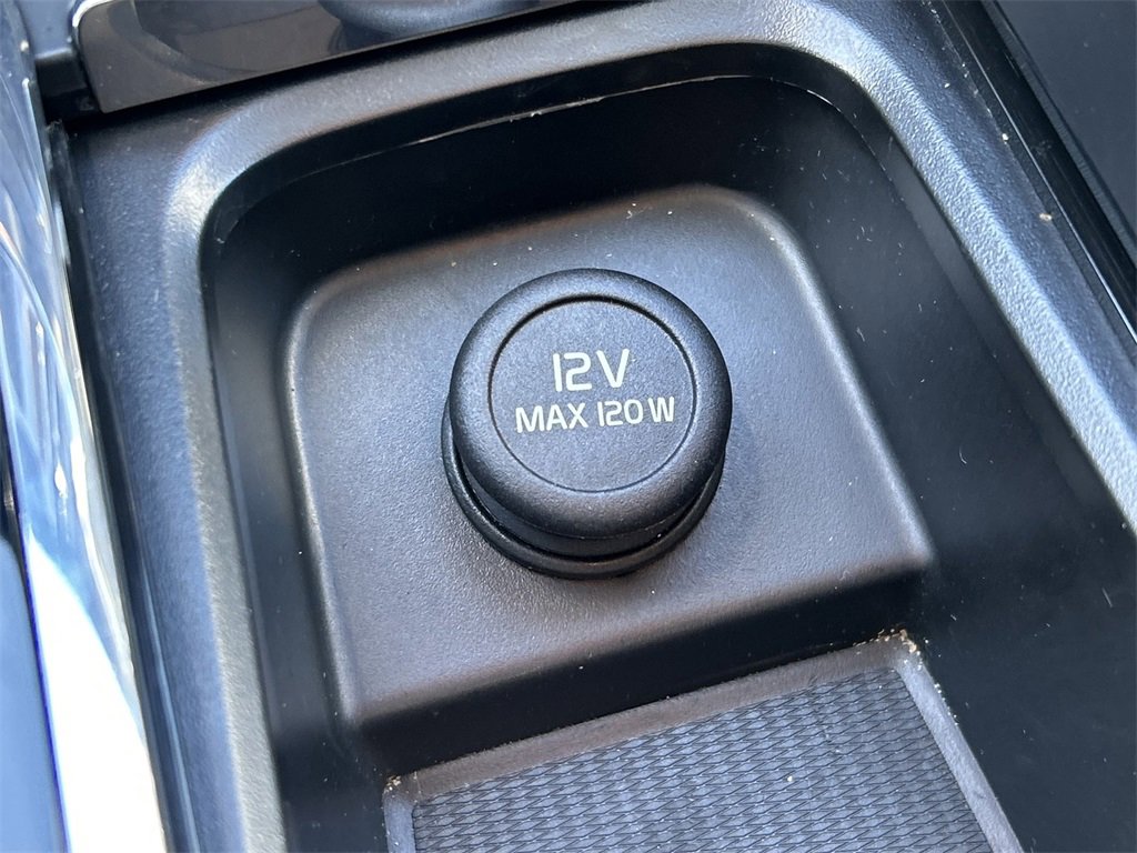 Used 2024 Volvo S60 B5 Core image 29