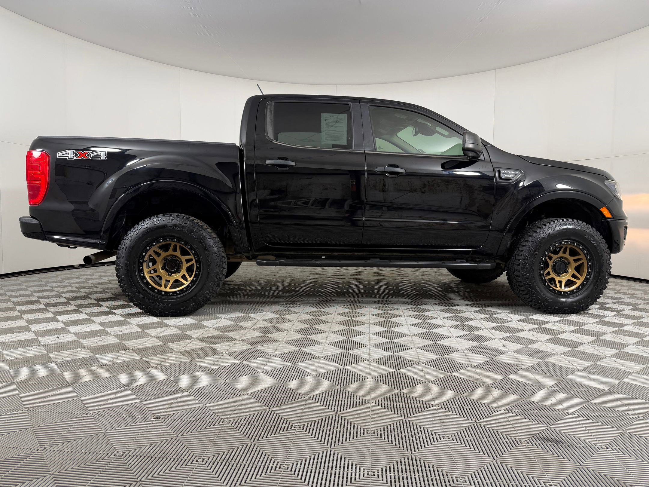 Used 2019 Ford Ranger XLT w/ Equipment Group 301A Mid AWD/4WD image 7