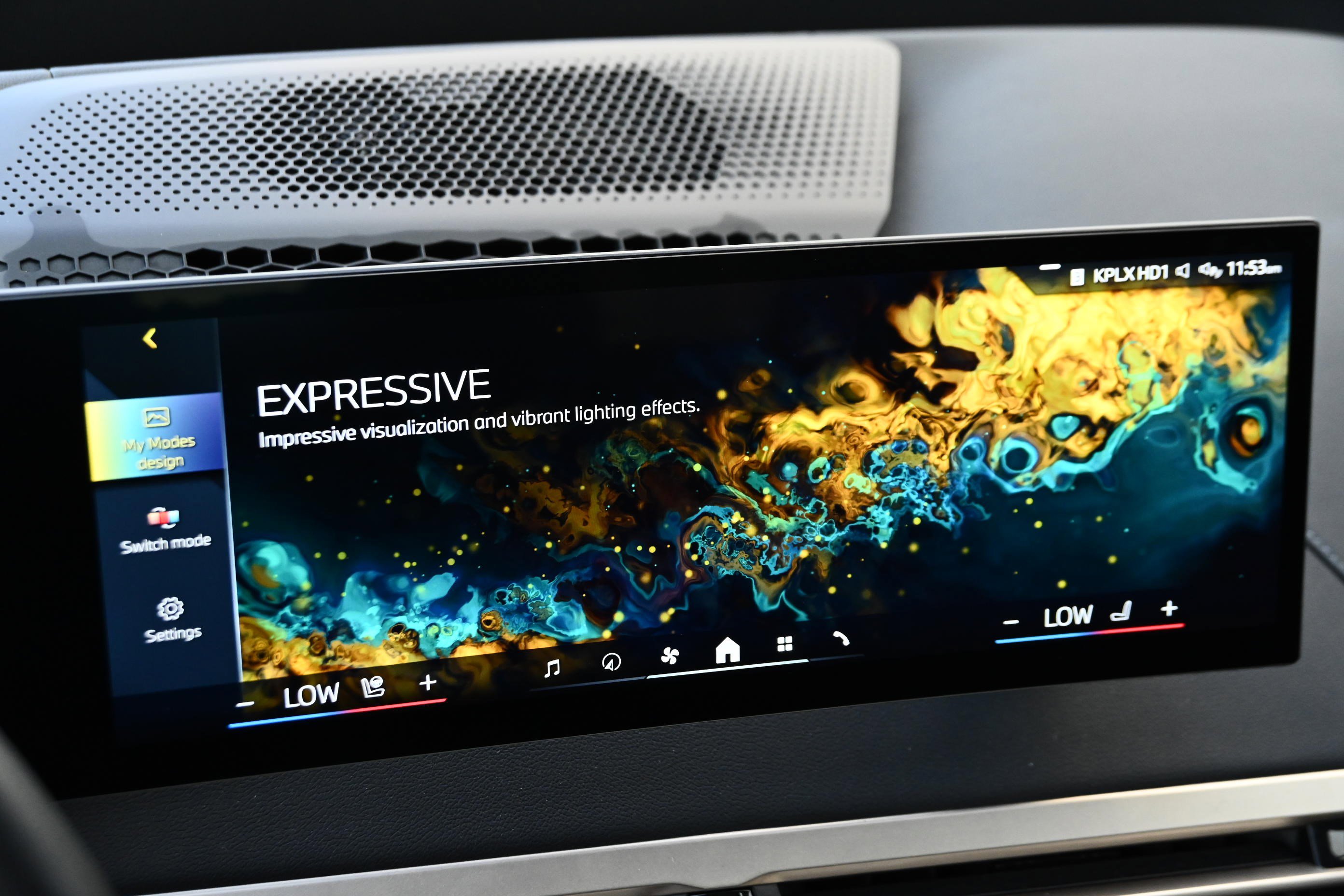 Certified 2025 BMW iX xDrive50 image 24