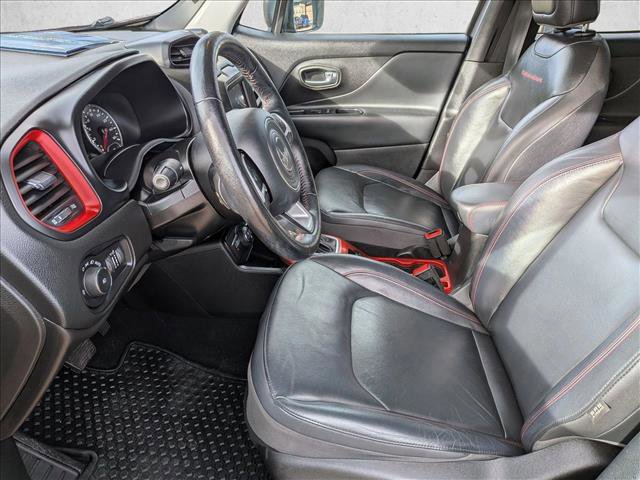 Used 2018 Jeep Renegade Trailhawk image 11