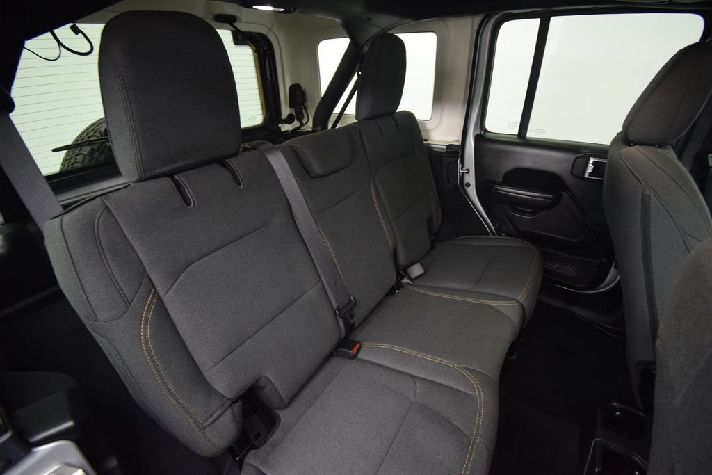 Used 2024 Jeep Wrangler Unlimited Sport AWD/4WD image 21