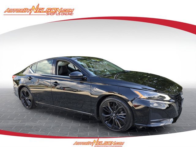 Used 2023 Nissan Altima 2.5 SR w/ SR Premium Package