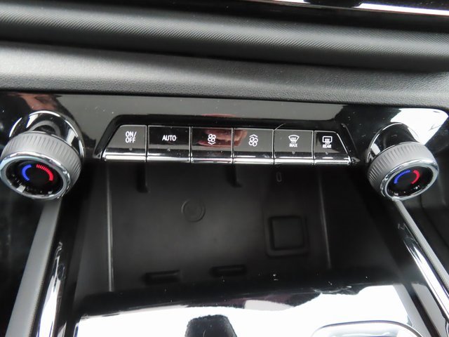 Used 2025 Chevrolet Silverado EV RST image 31