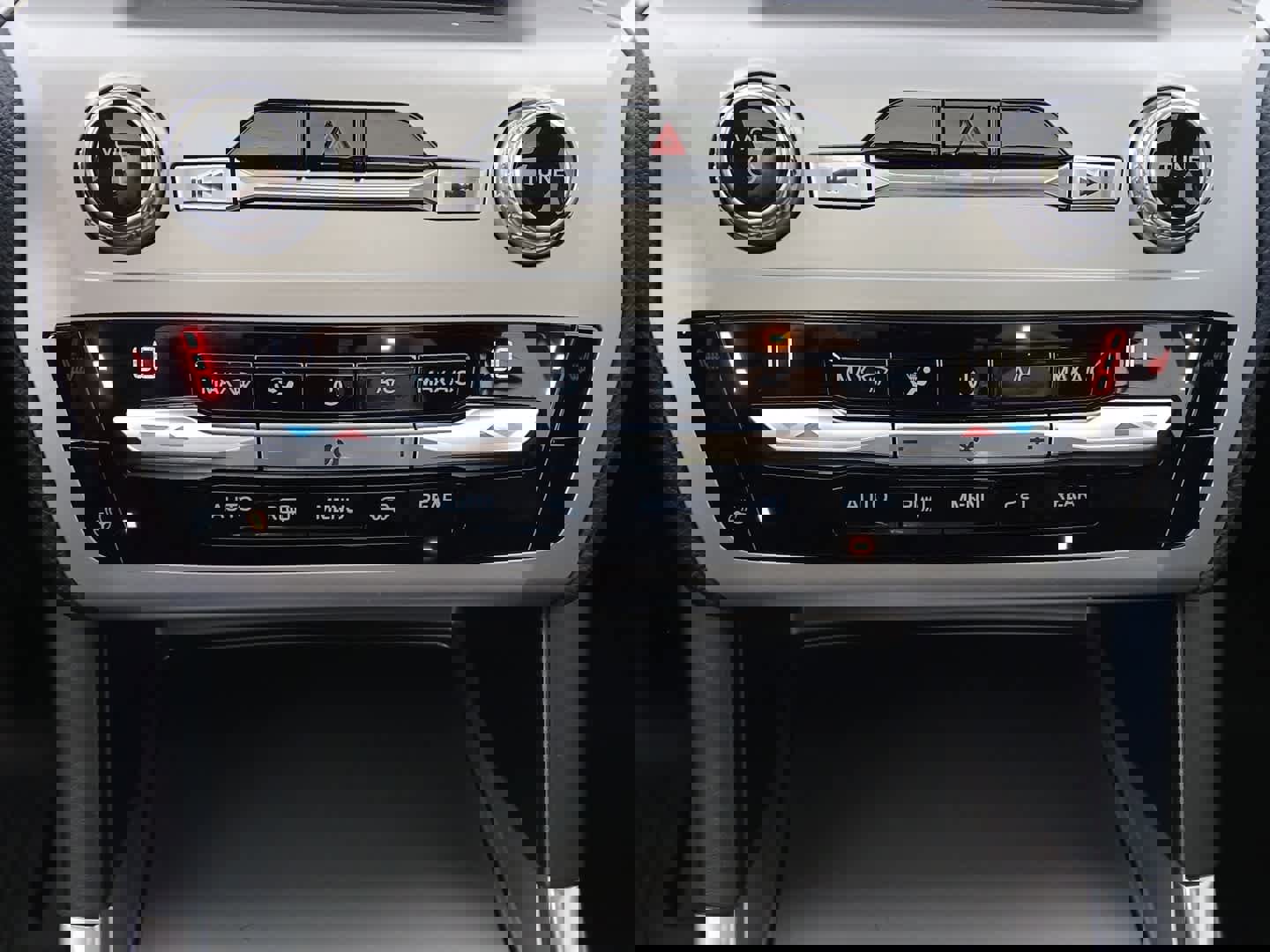 Used 2020 Ford Explorer XLT w/ Equipment Group 202A image 40