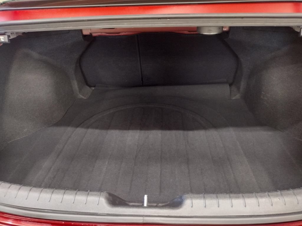 Certified 2024 Hyundai Elantra Limited FWD image 18