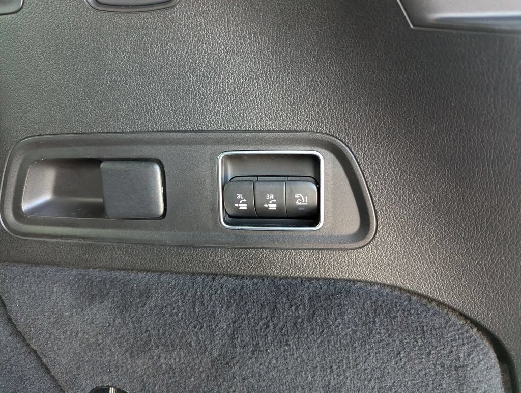 Used 2022 Mercedes-Benz GLS 450 4MATIC image 47